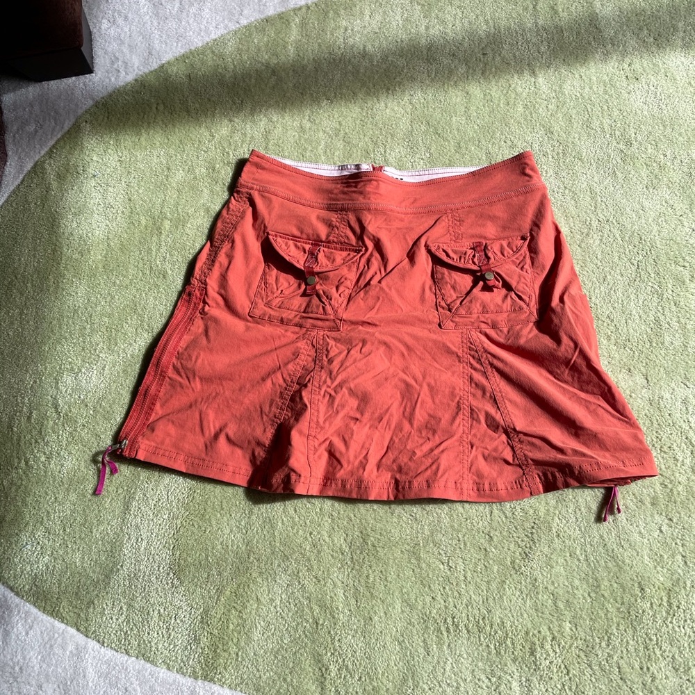 Title Nine skort with side vent, pockets  back zip